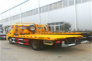 开封附近拖车救援搭电