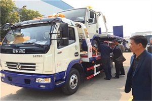 开封汽车道路救援拖车价格